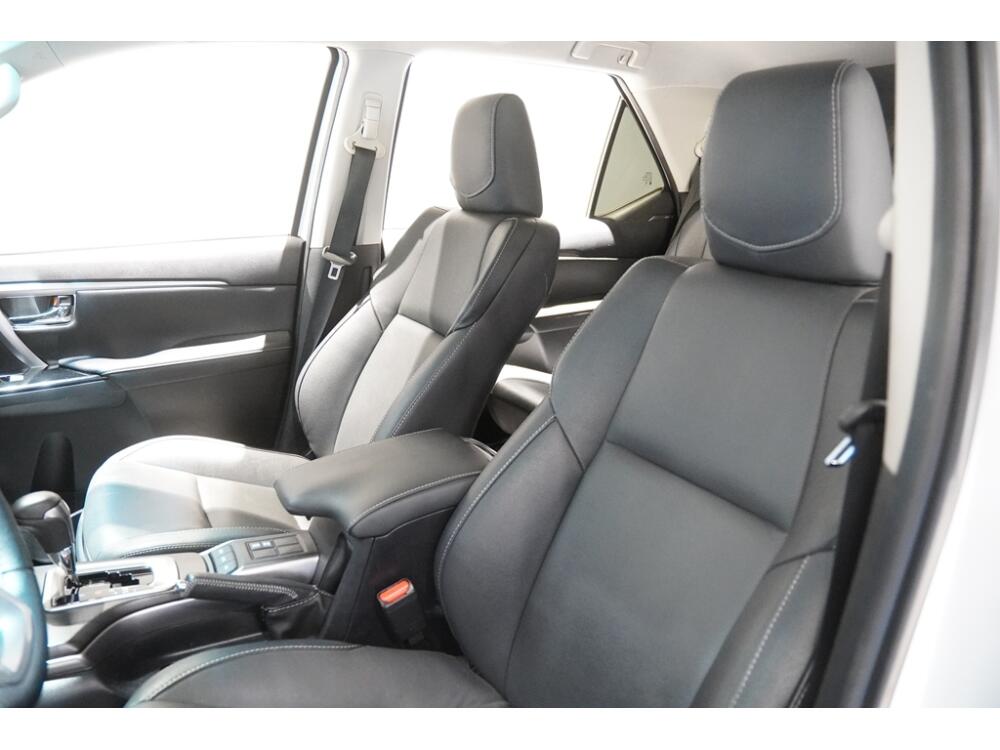 Toyota Hilux SW4