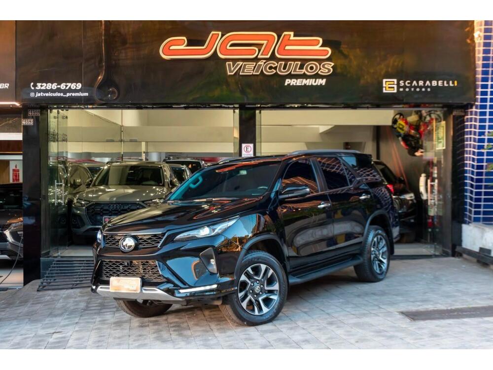 Toyota Hilux Sw4 4X4 2.8 DIESEL 2024