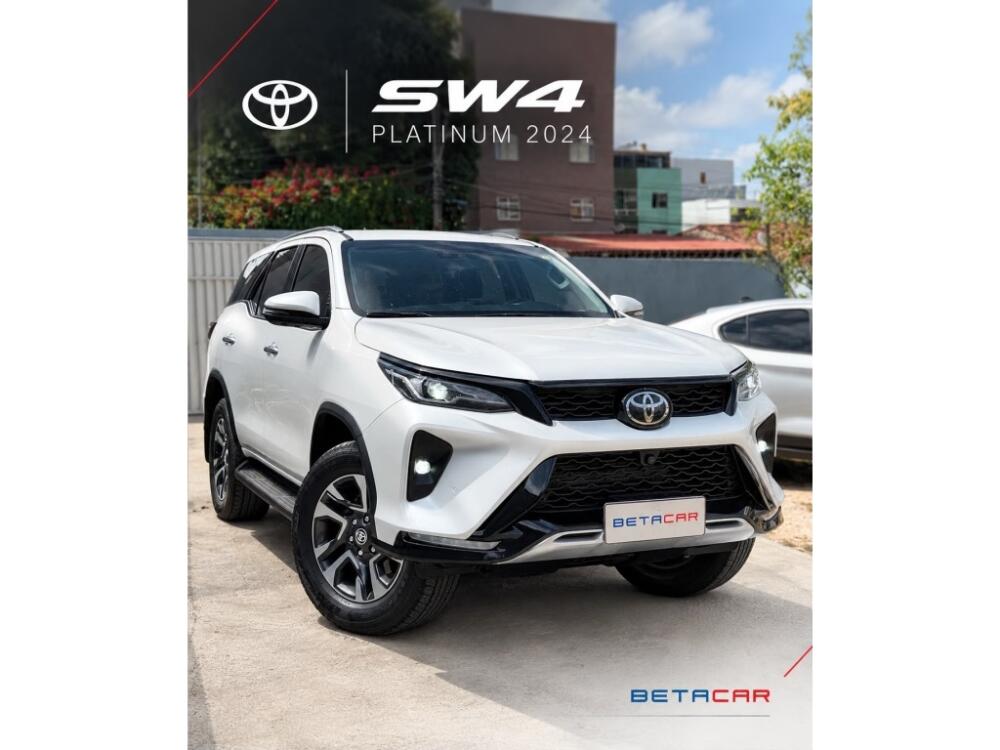 Toyota Hilux Sw4 2.8 D-4D TURBO DIESEL SRX 4X4 AUTOMÁTICO 2024
