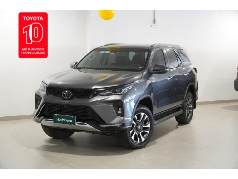 Toyota Hilux Sw4 2.8 D-4D TURBO DIESEL SRX 4X4 AUTOMÁTICO 2024