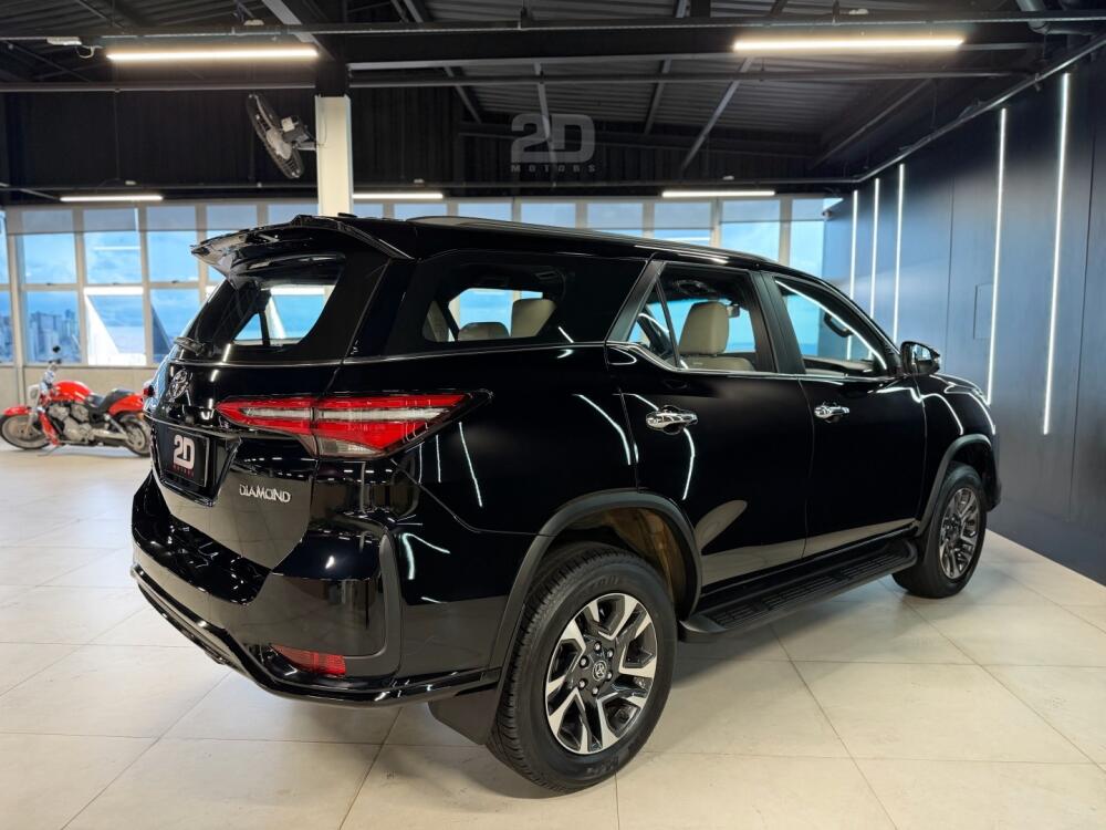 Toyota Hilux SW4