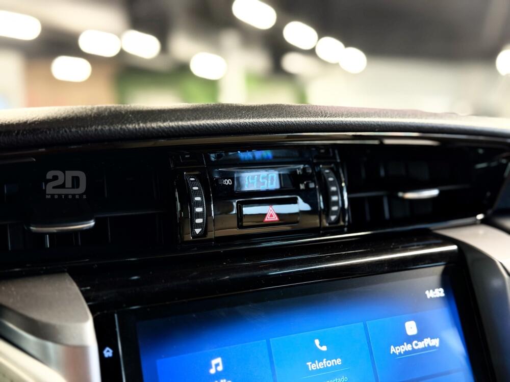 Toyota Hilux SW4