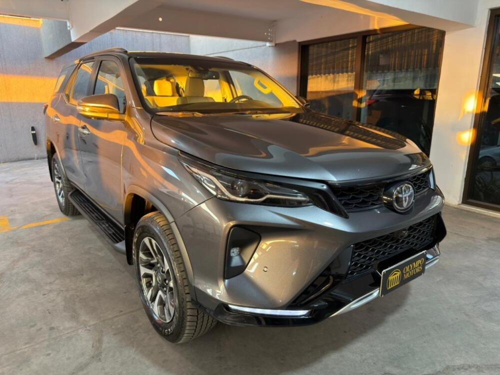 Toyota Hilux SW4