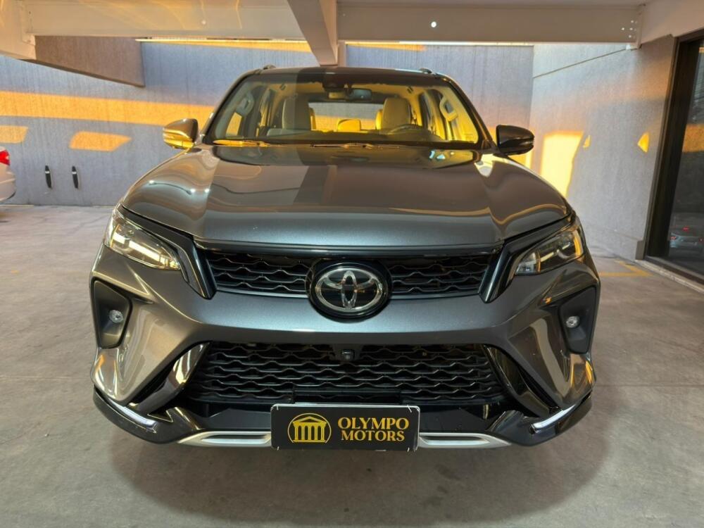Toyota Hilux SW4