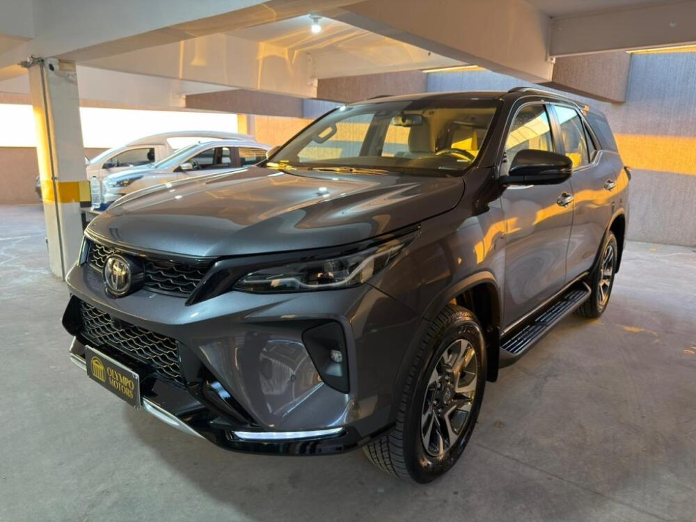 Toyota Hilux SW4