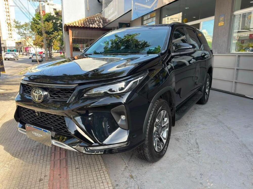 Toyota Hilux SW4