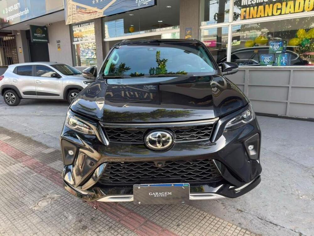 Toyota Hilux SW4