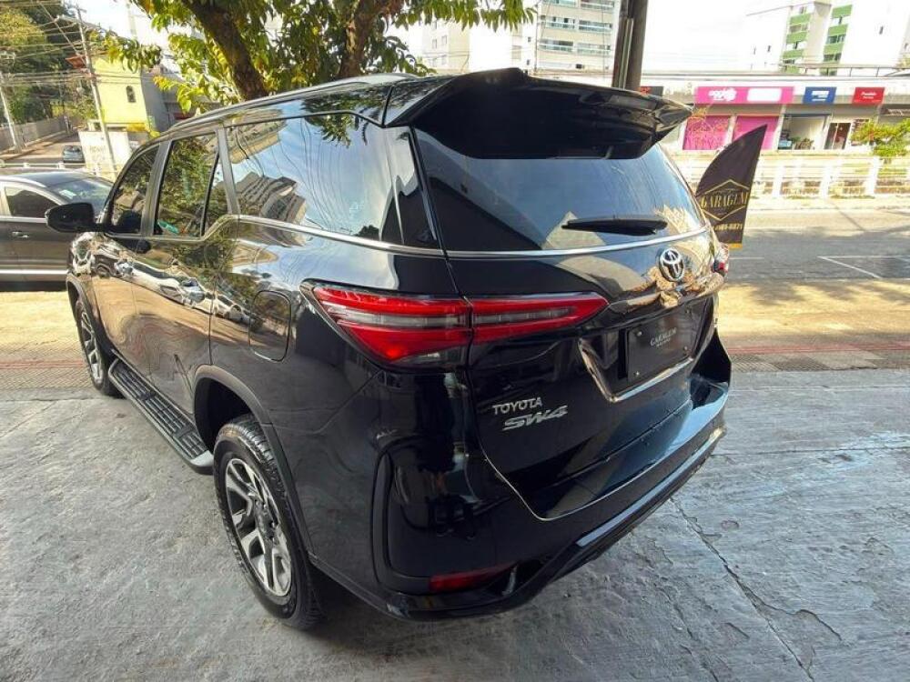 Toyota Hilux SW4