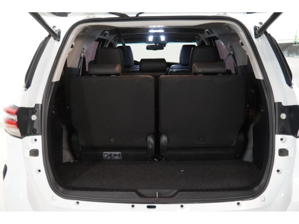 Toyota Hilux SW4
