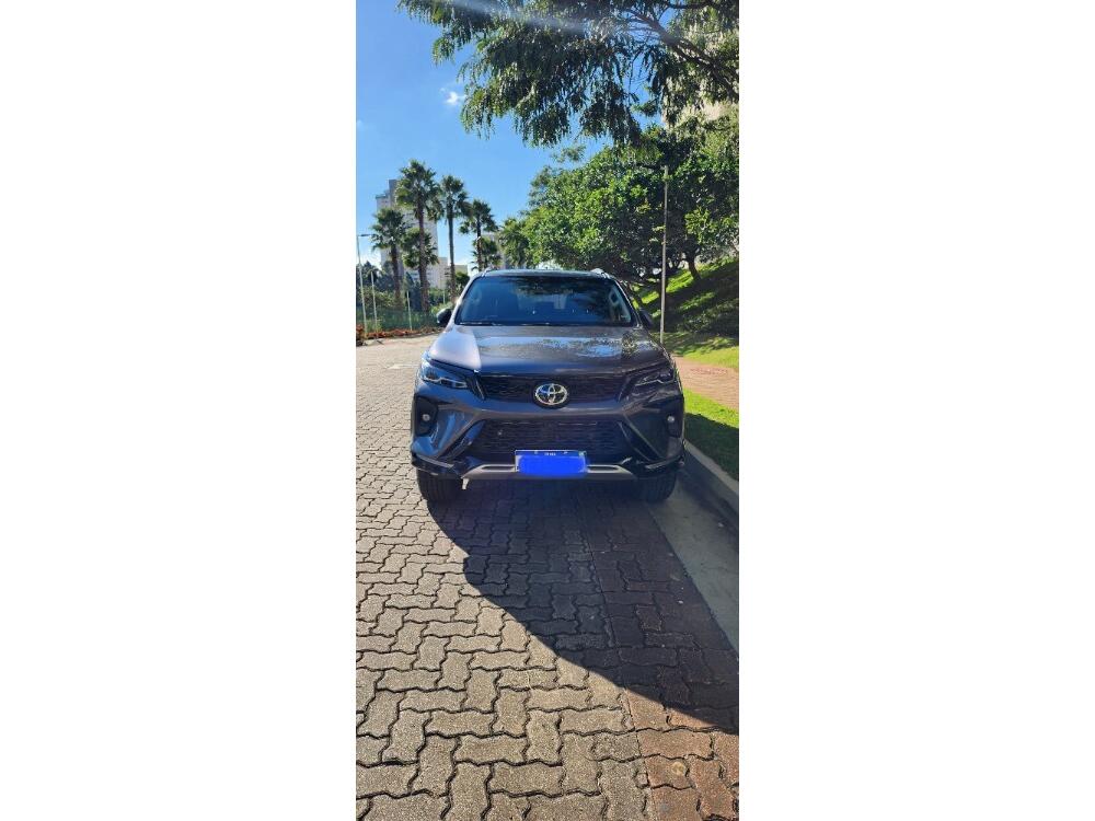Toyota Hilux SW4