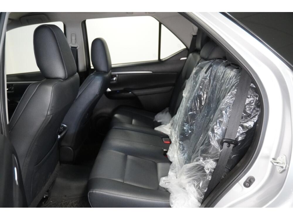 Toyota Hilux SW4