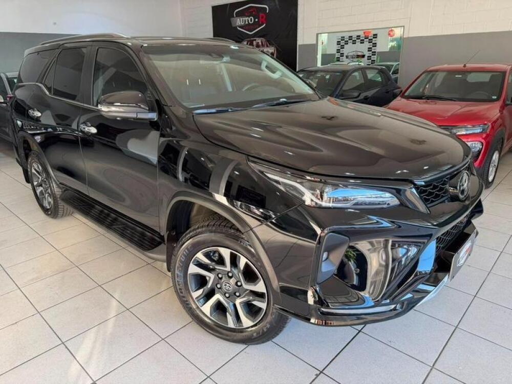 Toyota Hilux SW4