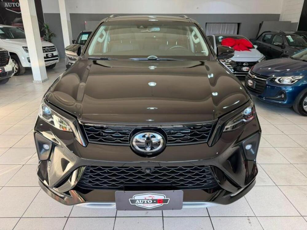 Toyota Hilux SW4