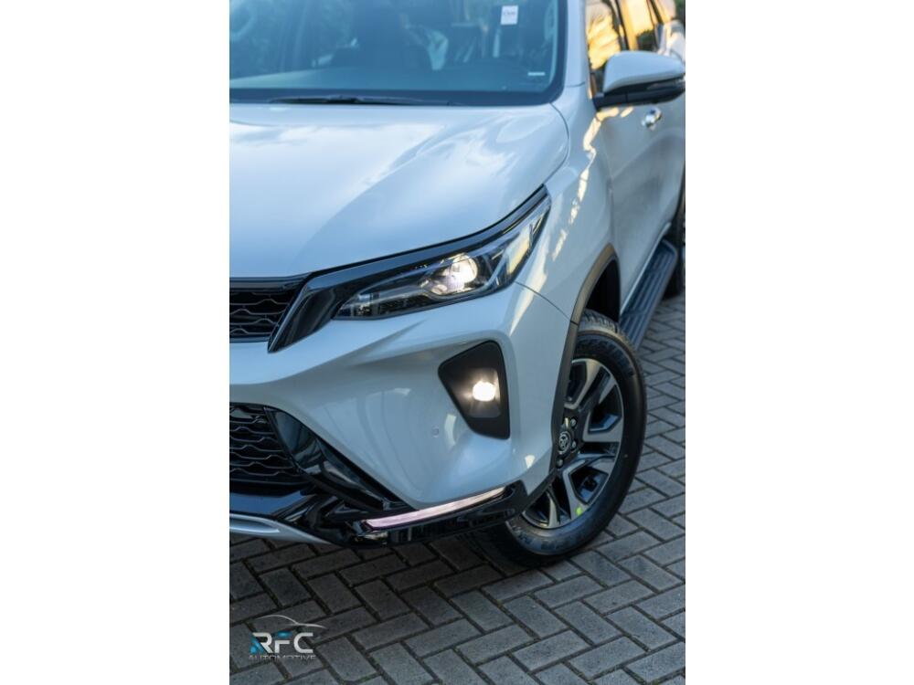 Toyota Hilux SW4