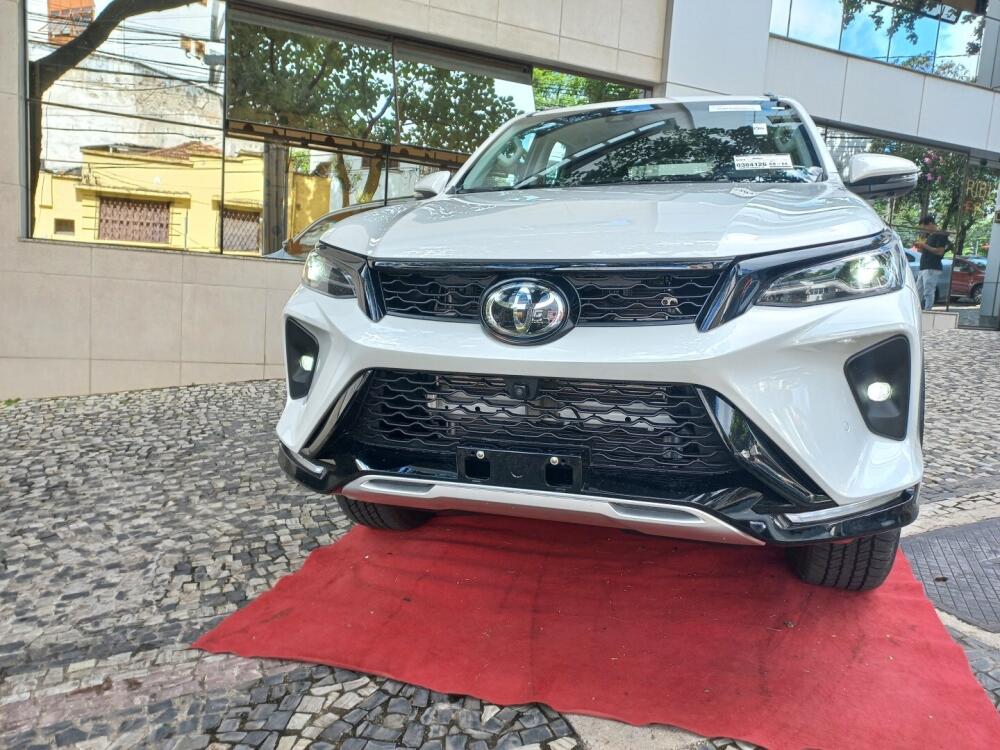 Toyota Hilux SW4