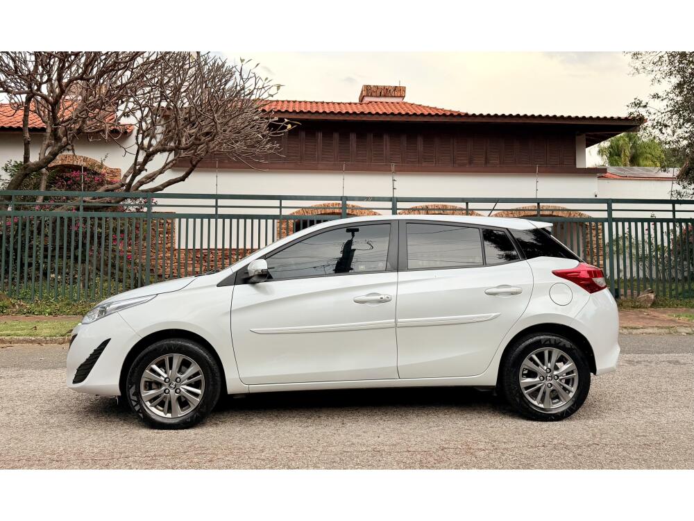 Toyota Yaris Sedan