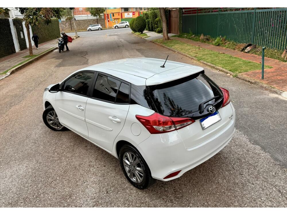 Toyota Yaris Sedan