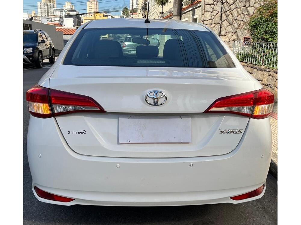 Toyota Yaris Sedan