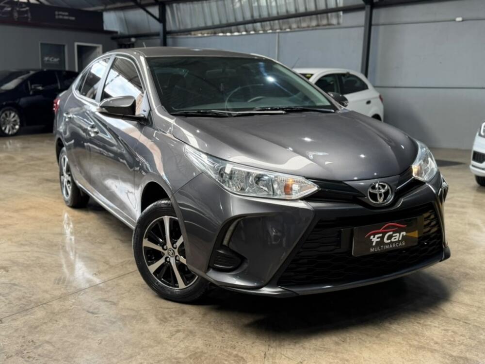 Toyota Yaris Sedan XL 1.5 16V FLEX 2022