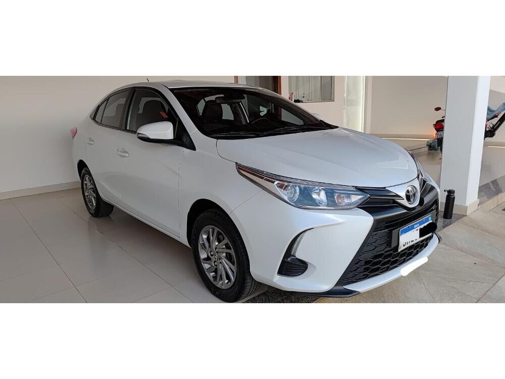 Toyota Yaris Sedan XS CONNECT 1.5 16V CVT FLEX 2023