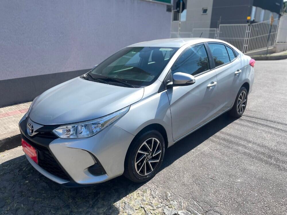 Toyota Yaris Sedan XL 1.5 16V FLEX 2024