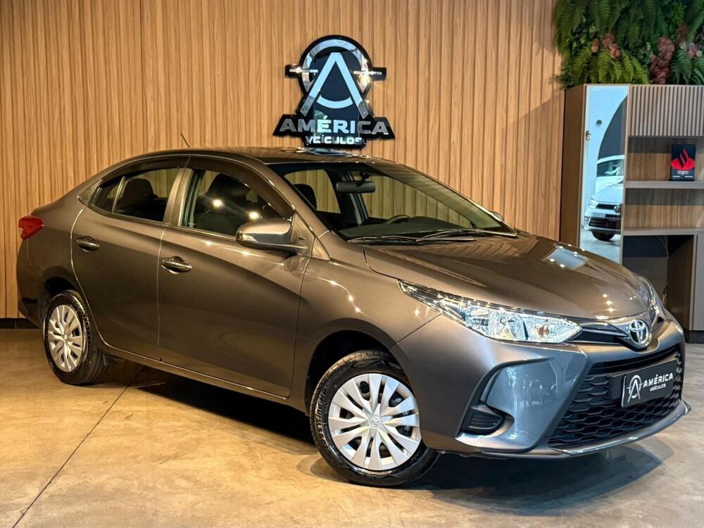 Toyota Yaris Sedan XL 1.5 16V FLEX 2024