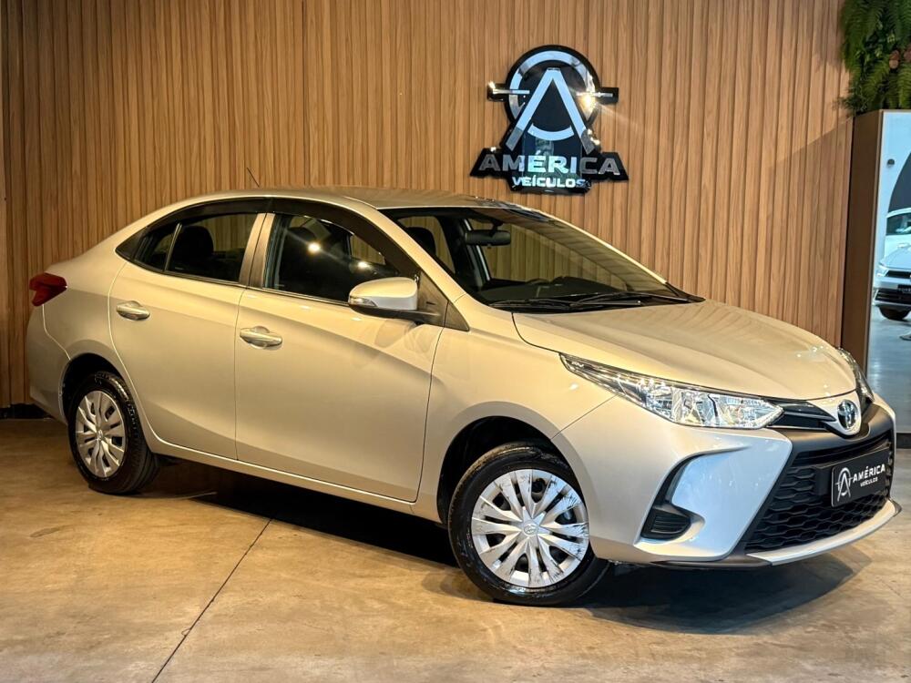 Toyota Yaris Sedan XL 1.5 16V FLEX 2024