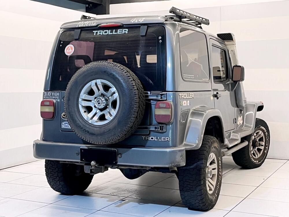 Troller T4