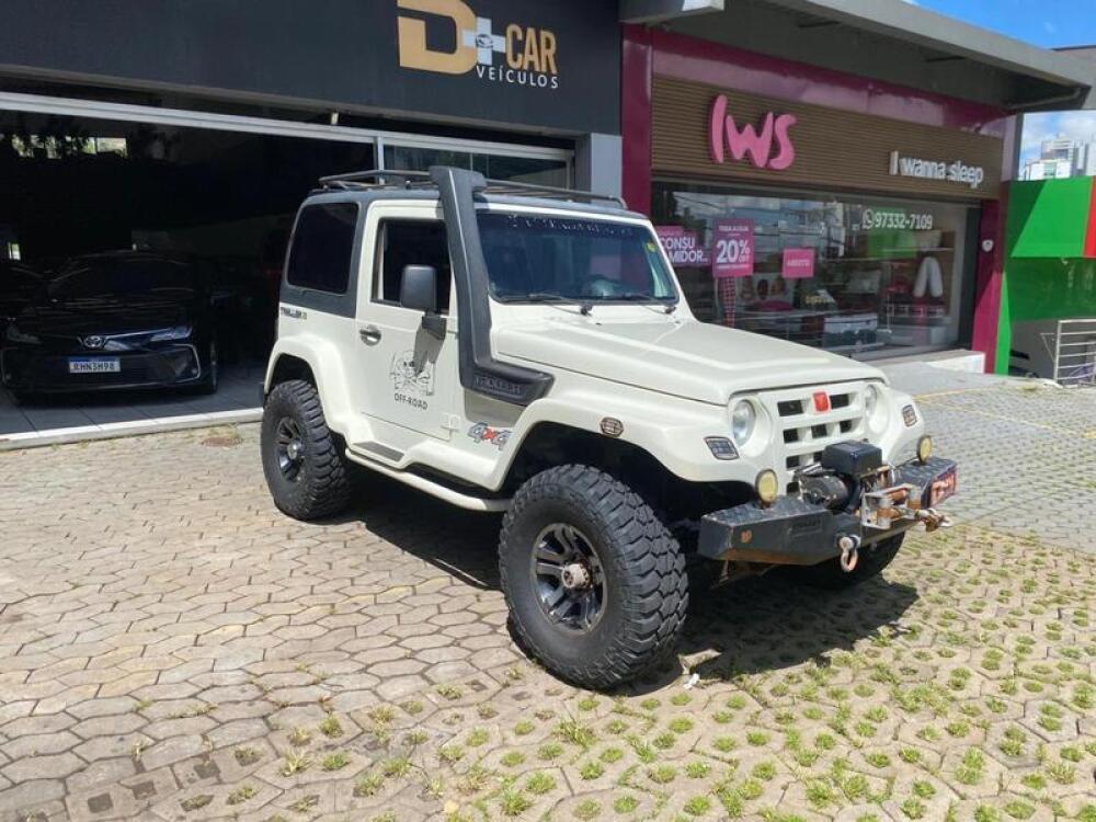 Troller T4