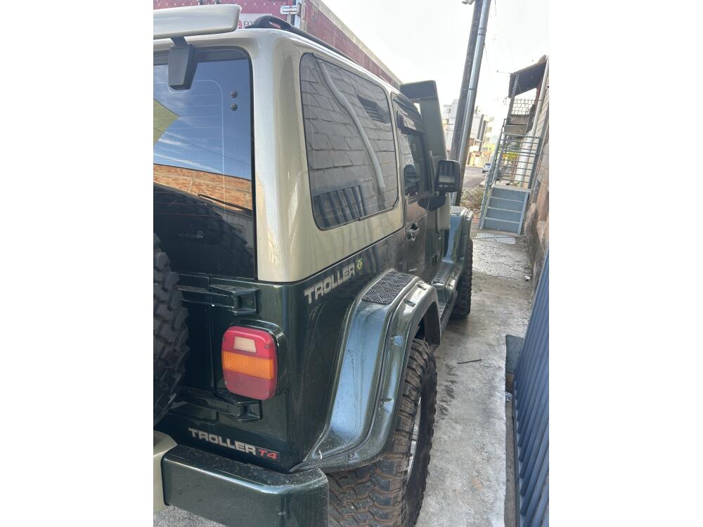 Troller T4