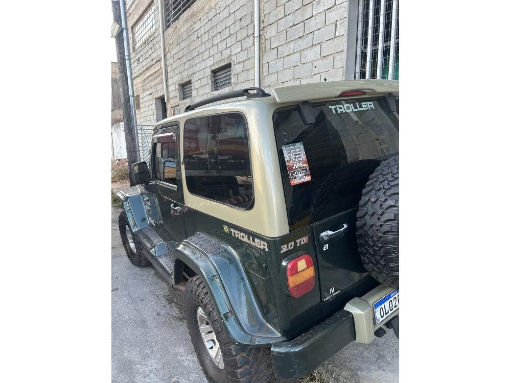 Troller T4
