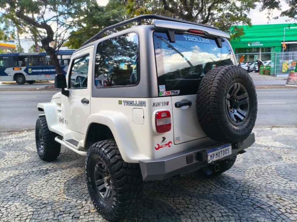 Troller T4