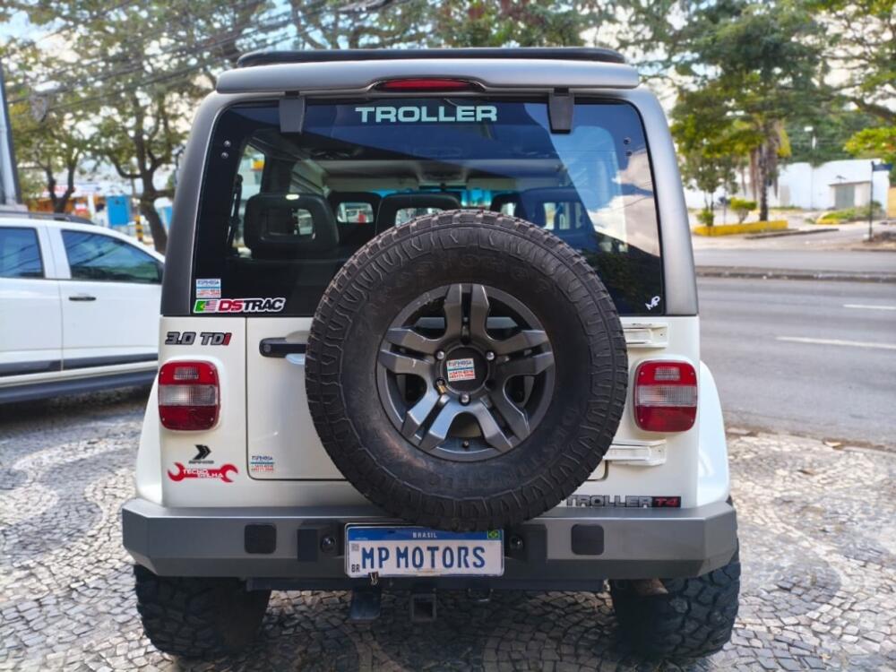 Troller T4