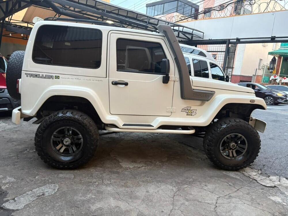 Troller T4