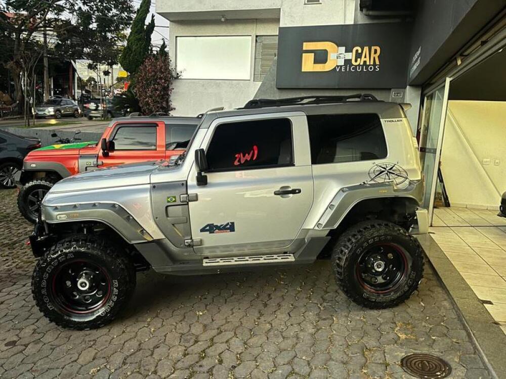 Troller T4