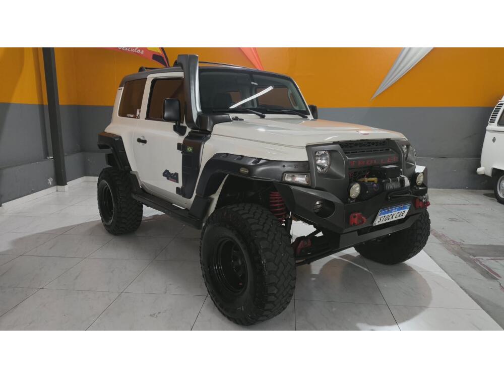 Troller T4