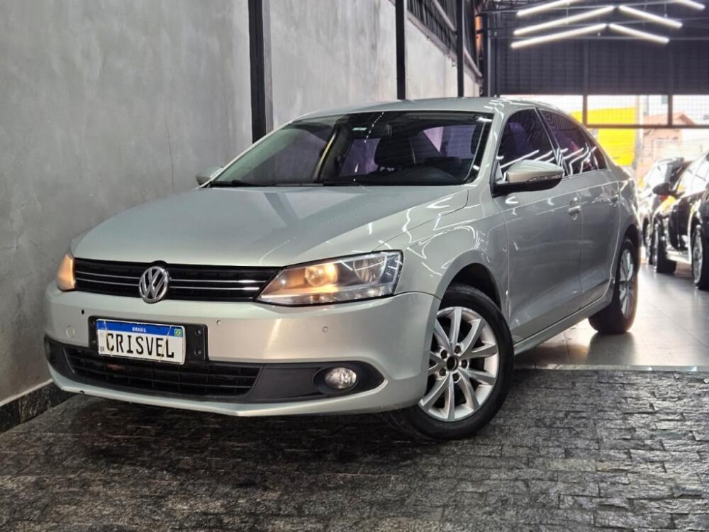Volkswagen Jetta 2.0 COMFORTLINE 120CV FLEX 4P TIPTRONIC 2011