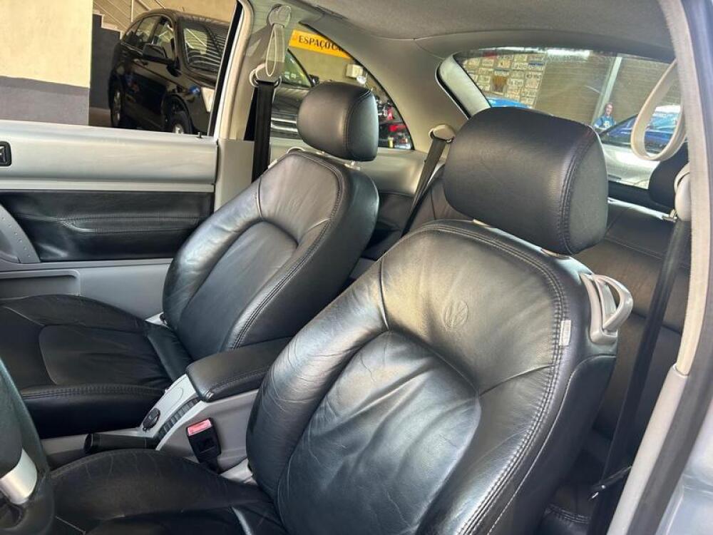 Volkswagen New Beetle
