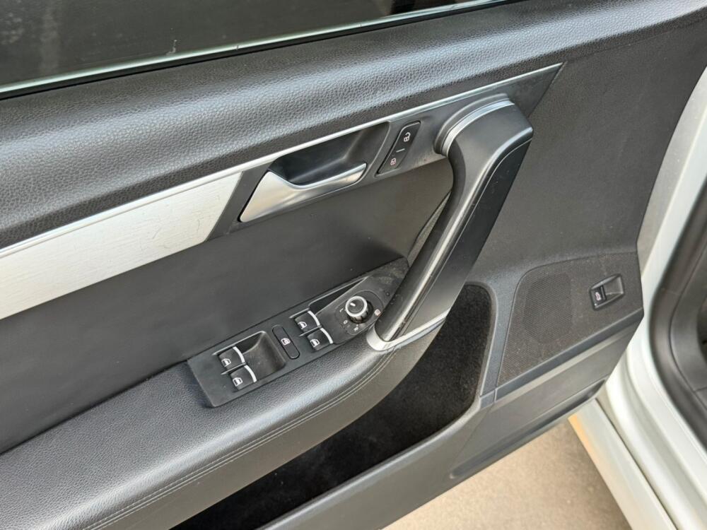 Volkswagen Passat Sedan