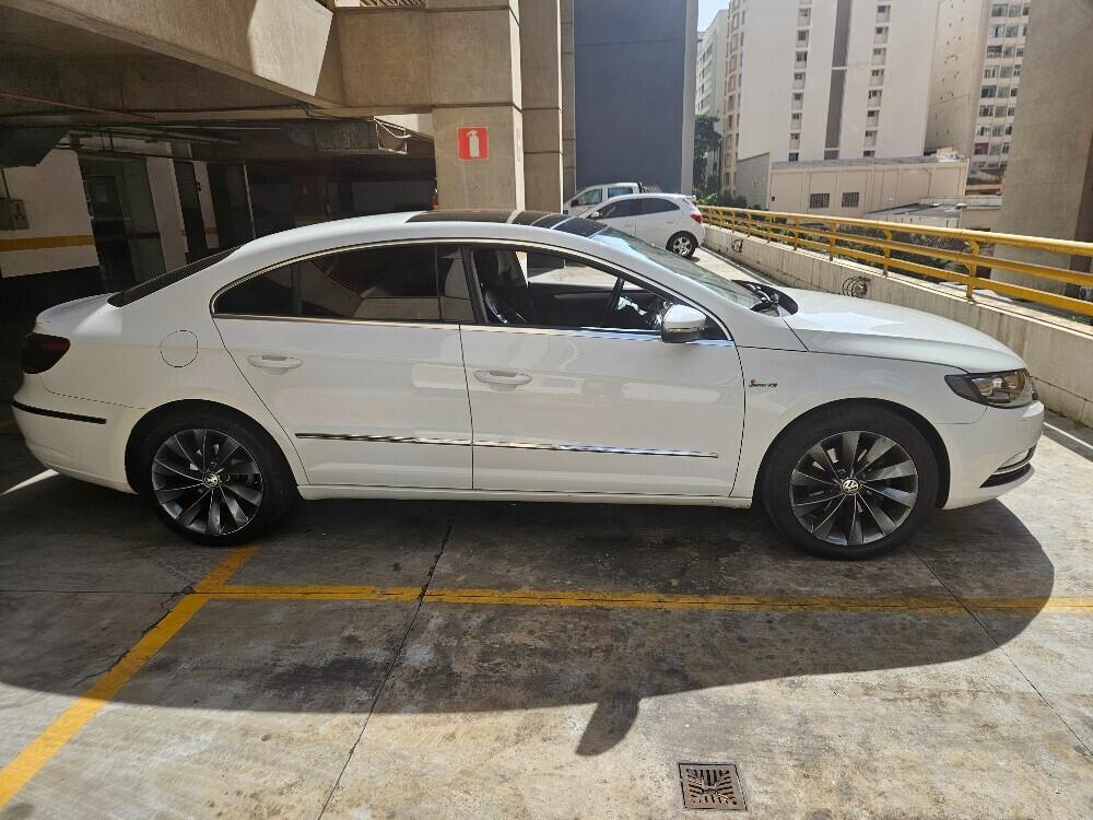 Volkswagen Passat Sedan