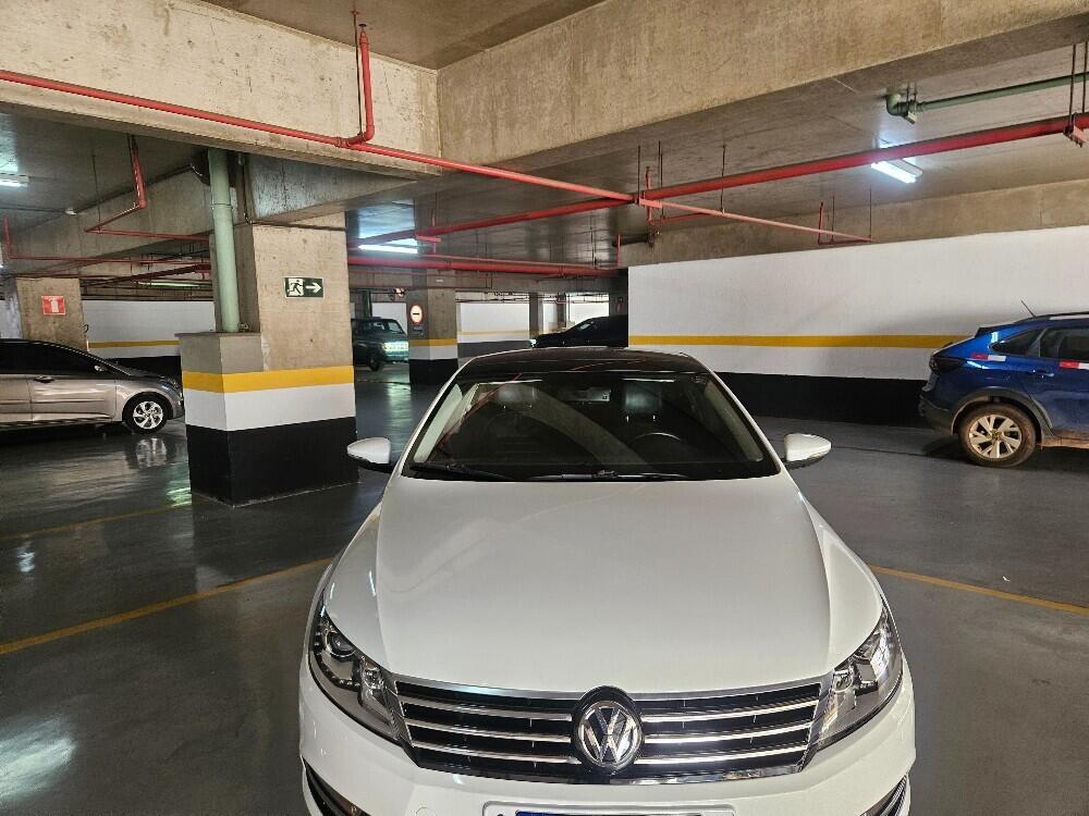 Volkswagen Passat Sedan