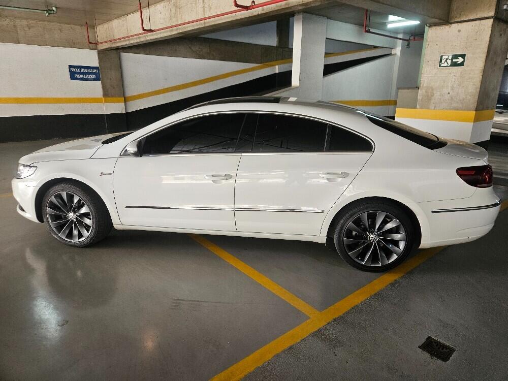 Volkswagen Passat Sedan