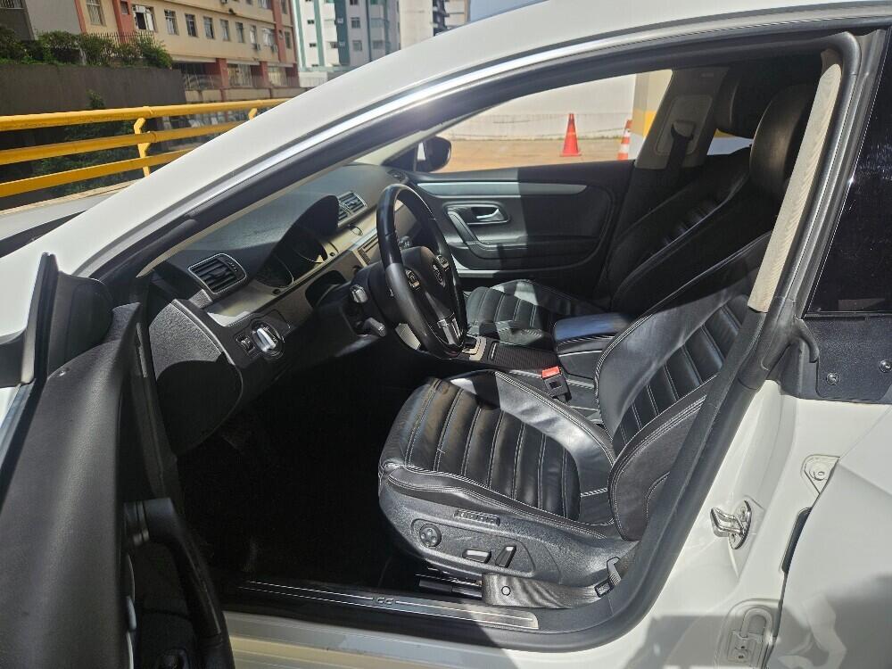 Volkswagen Passat Sedan