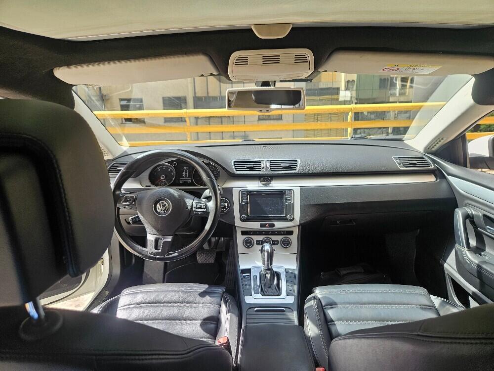 Volkswagen Passat Sedan