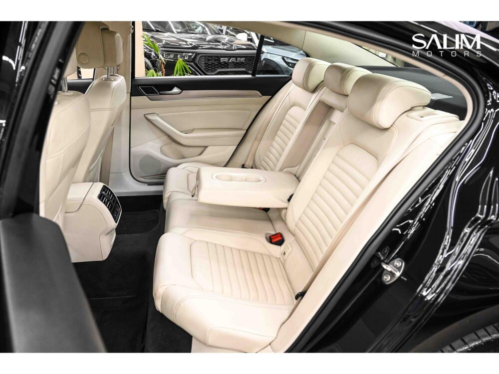 Volkswagen Passat Sedan