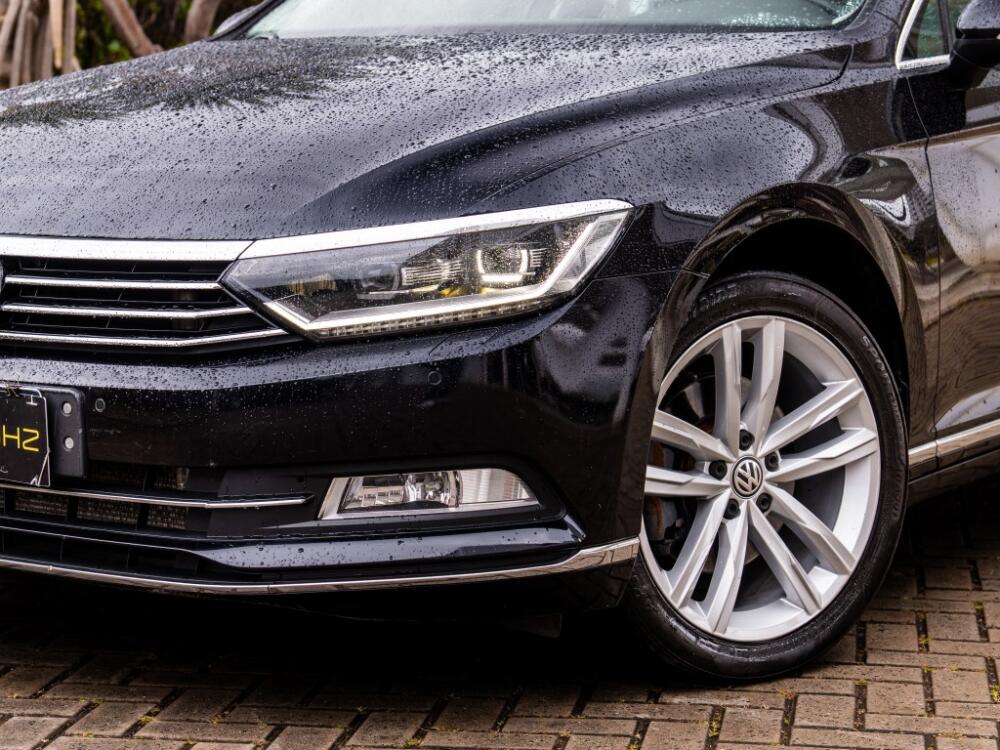 Volkswagen Passat Sedan
