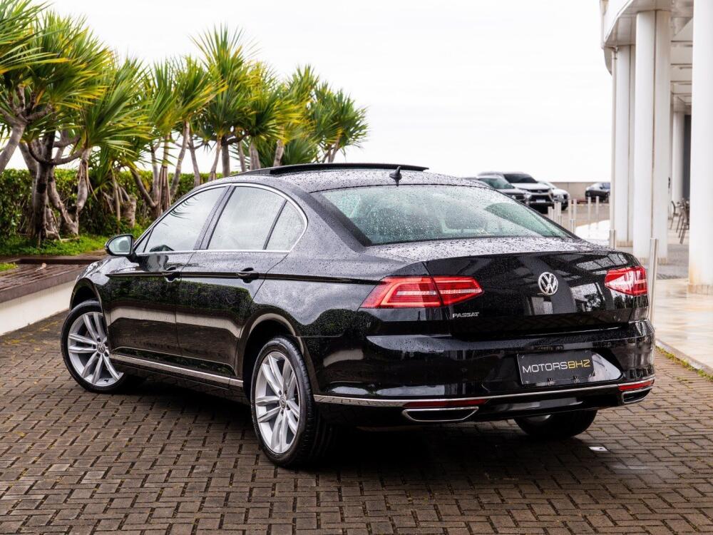 Volkswagen Passat Sedan