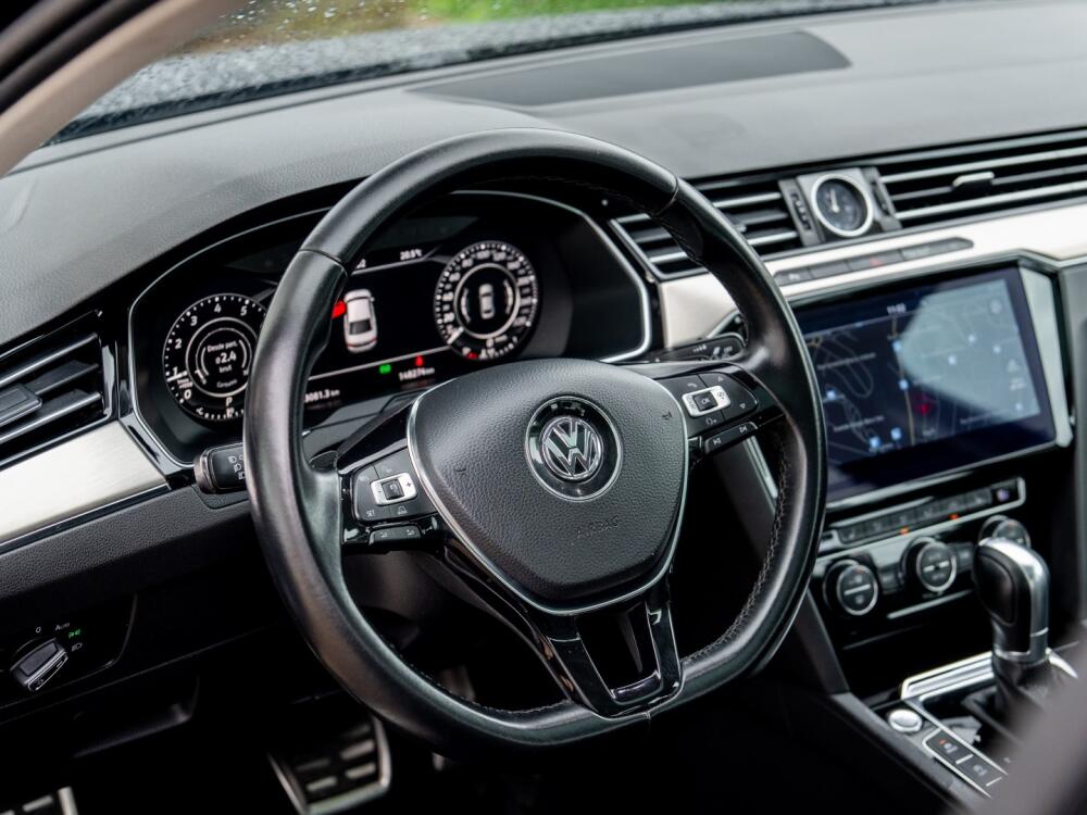 Volkswagen Passat Sedan