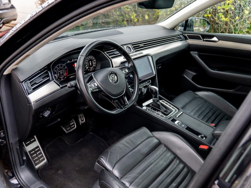 Volkswagen Passat Sedan