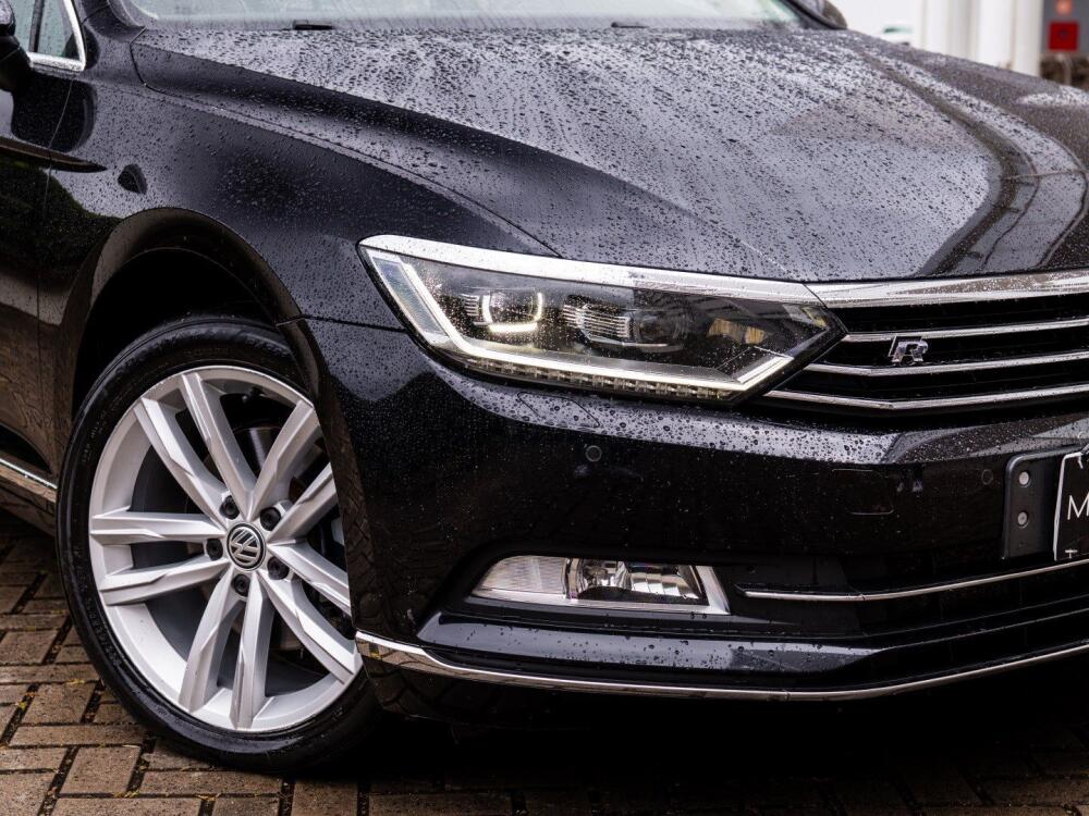 Volkswagen Passat Sedan